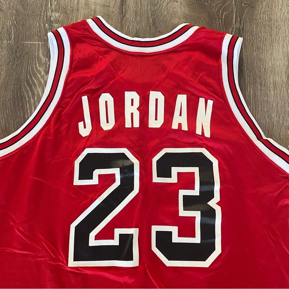 Michael Jordan True Vintage 90s Chicago Bulls Champion Jersey - Picture 11 of 13